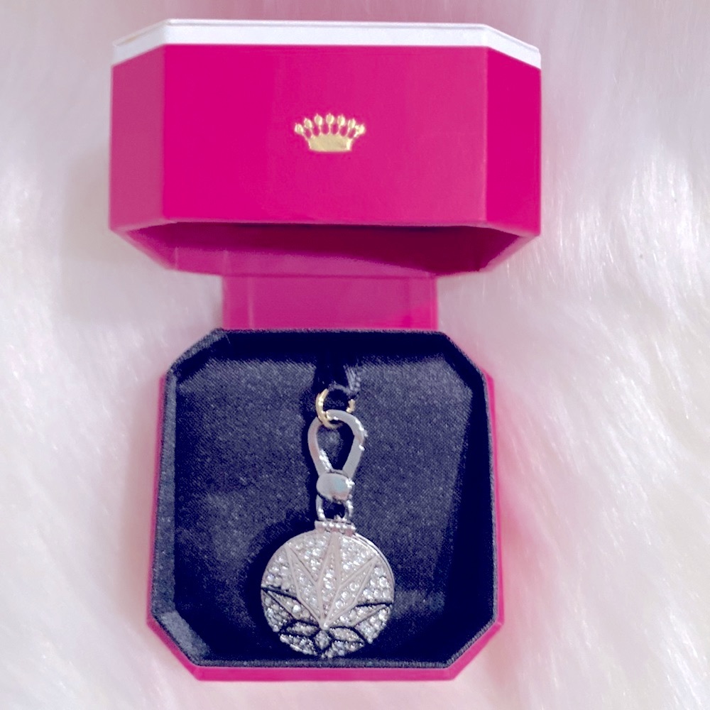 🩷PRICE IS FIRM🩷Juicy Couture Large Diamond Charm NWT - Picture 6 of 16
